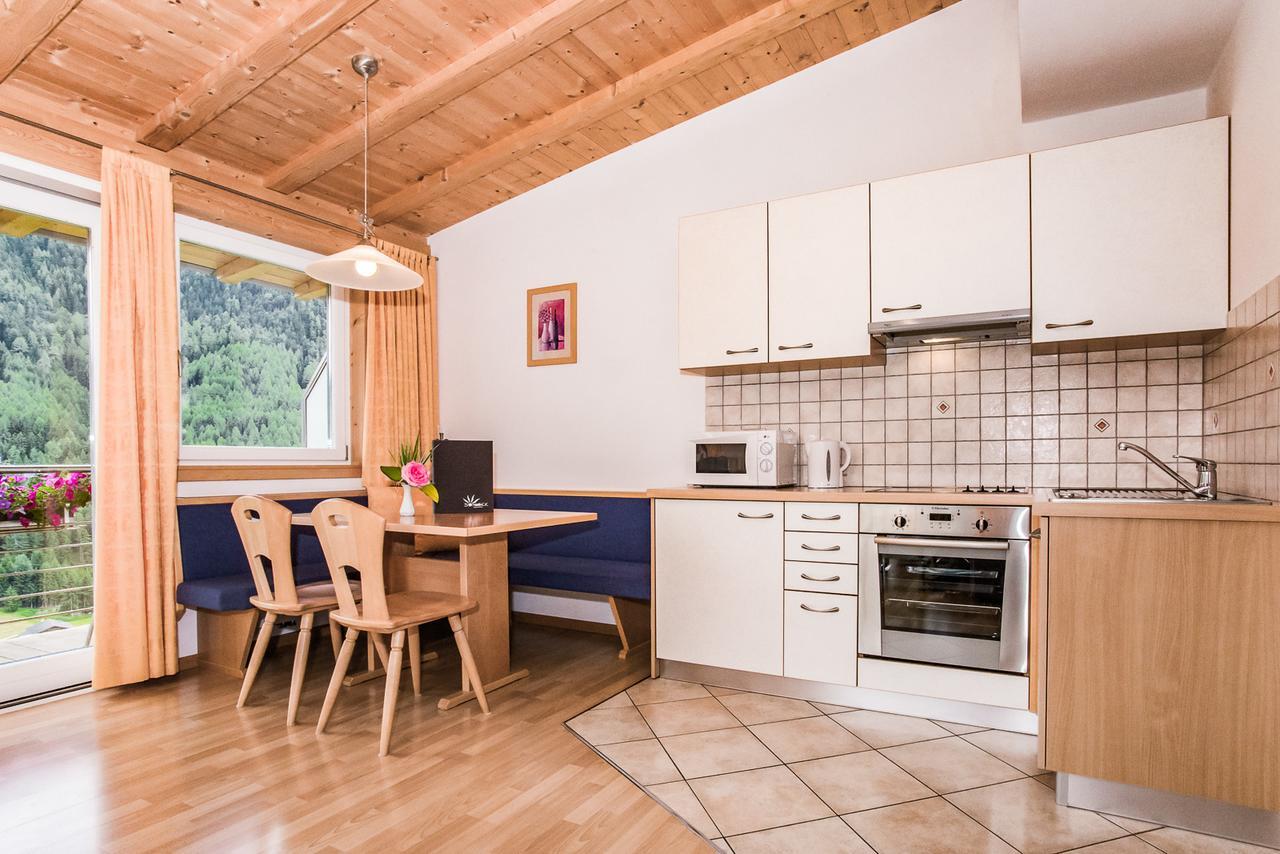 Appartements Sonneck Фунес Екстериор снимка